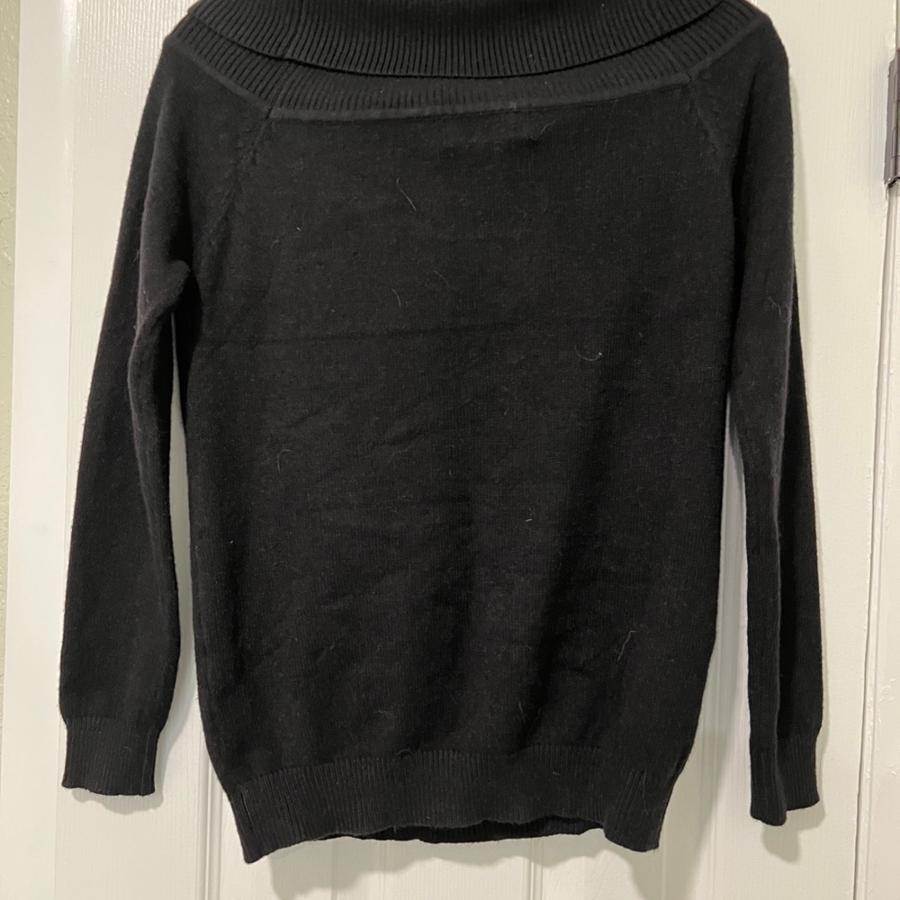 Lulu's - NWOT Long Sleeve Off the Shoulder. Size Medium. - Picture 5 of 7